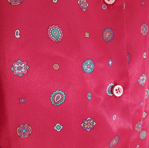 Vintage Red Button-up Top - Picture 10 of 10